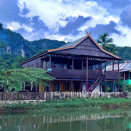 Nasrul House Homestay For Backpackers Maros Exterior photo