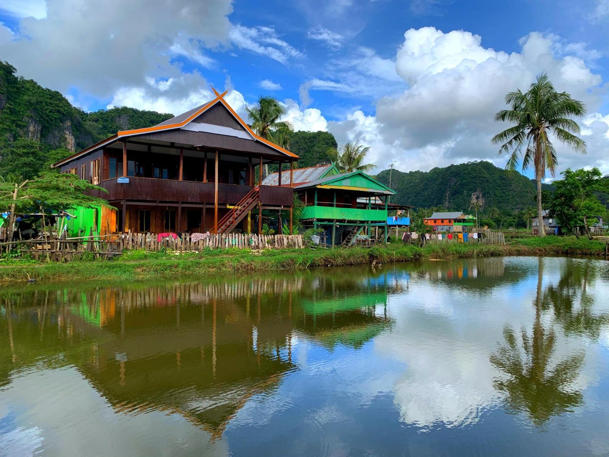 Nasrul House Homestay For Backpackers Maros Exterior photo