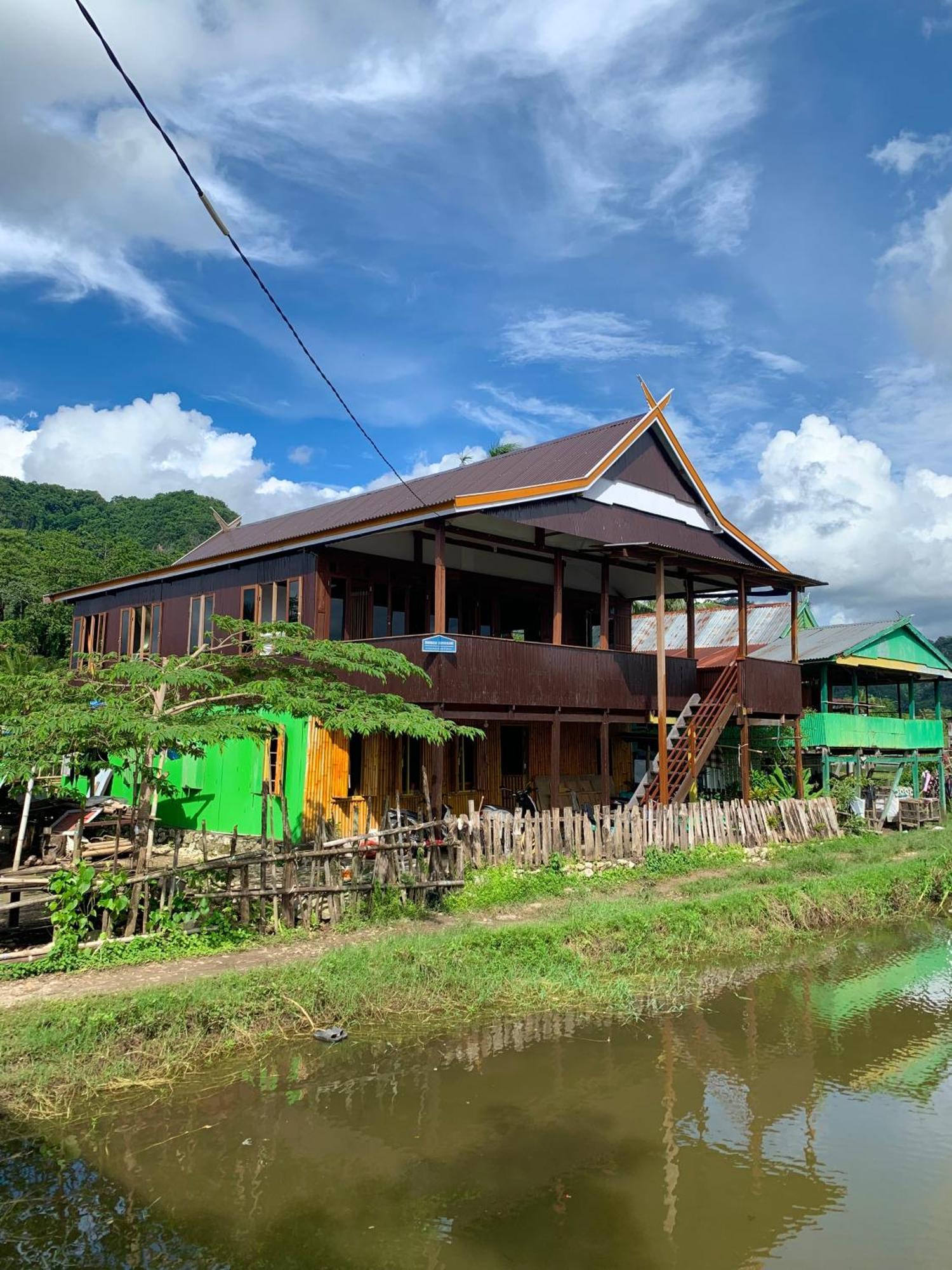 Nasrul House Homestay For Backpackers Maros Exterior photo