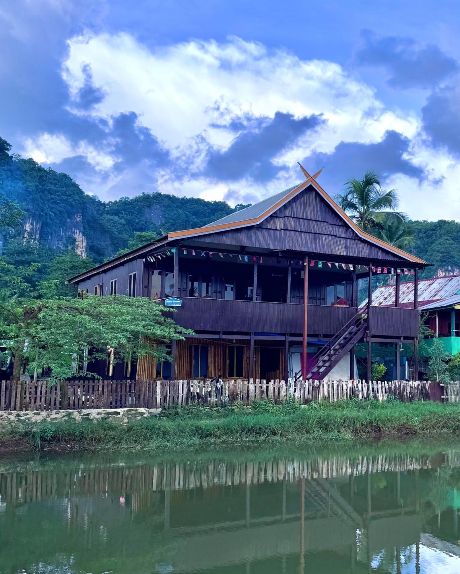 Nasrul House Homestay For Backpackers Maros Exterior photo